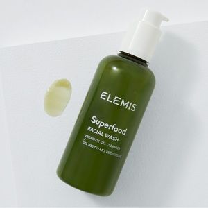 32 - 🆕 ELEMIS Superfood Facial Wash